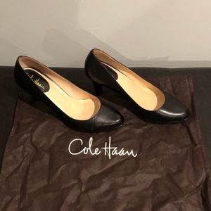 Cole Haan black leather pumps with dustbag